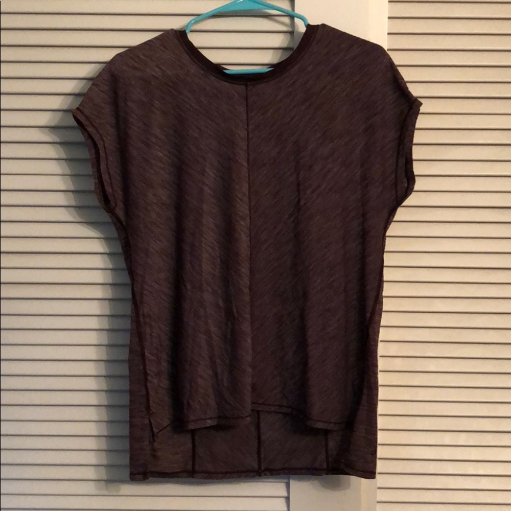 Lululemon top